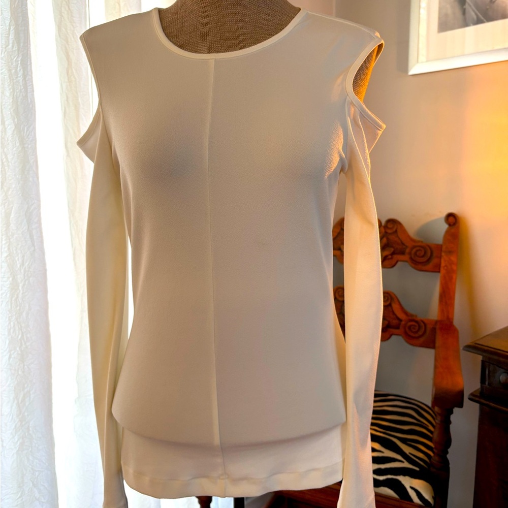 Rag & Bone Cold Shoulder Top/white w/exposed half zip back